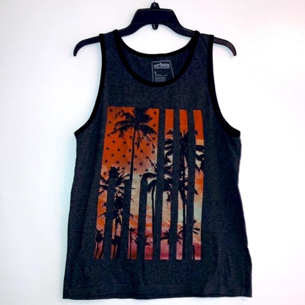 Urban Pipeline Graphic Crew Neck Tank Top Small